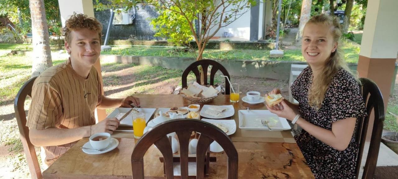 Elegant Hamlets Home Stay Chilaw Extérieur photo