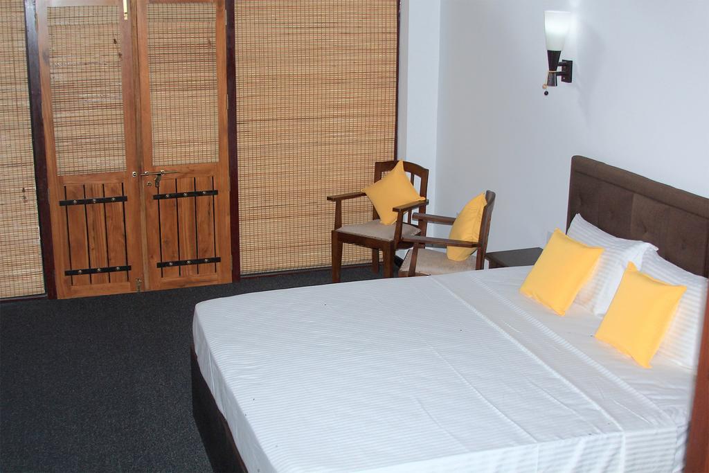 Elegant Hamlets Home Stay Chilaw Extérieur photo