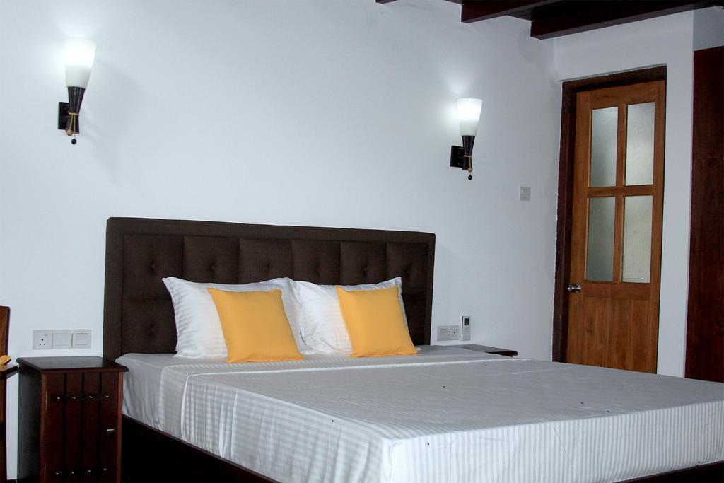 Elegant Hamlets Home Stay Chilaw Extérieur photo